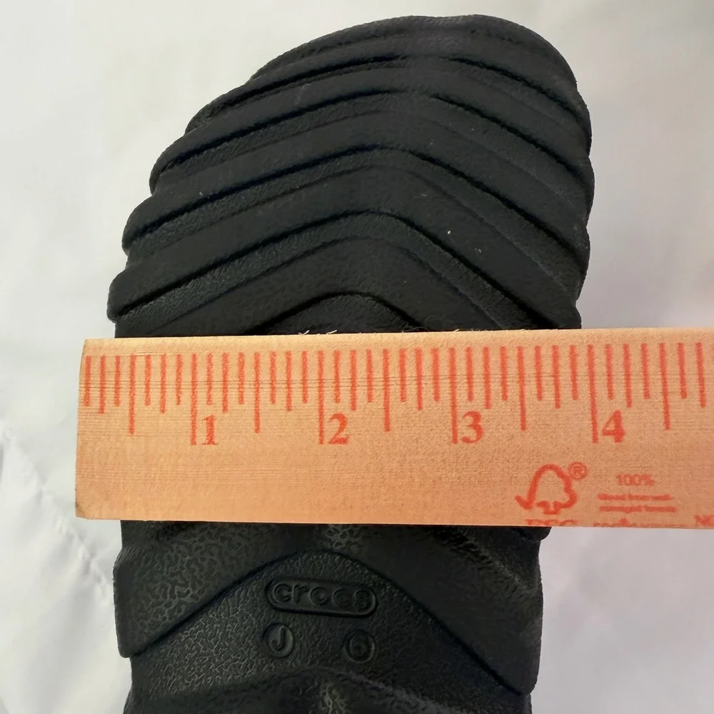 Crocs Echo Clog Black Sporty Streetwear Shoes J6 with 14 Superhero Charms